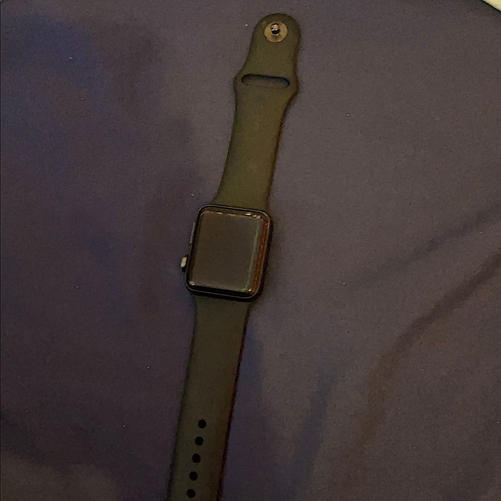 Apple Watch series 3 NEED IT GONE. ACCEPTING OFFERS